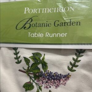 Portmeirion Green and White Floral Tablecloth